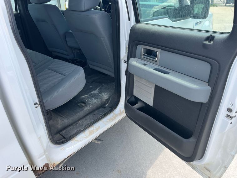 image for item MG9351 2011 Ford F150 XL  SuperCrew pickup truck