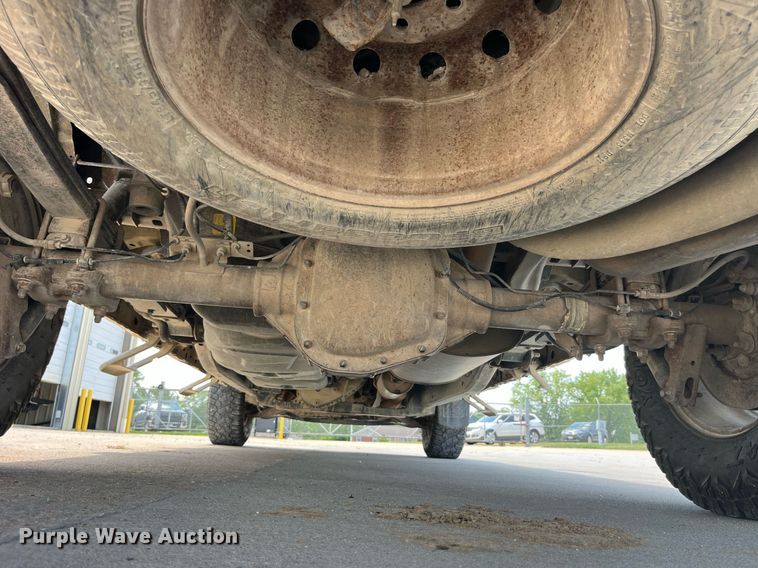 image for item MG9351 2011 Ford F150 XL  SuperCrew pickup truck