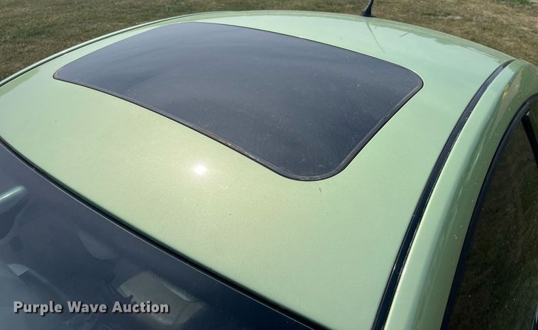 image for item MG9376 2006 Volkswagen New Beetle