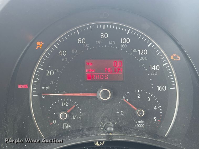 image for item MG9376 2006 Volkswagen New Beetle