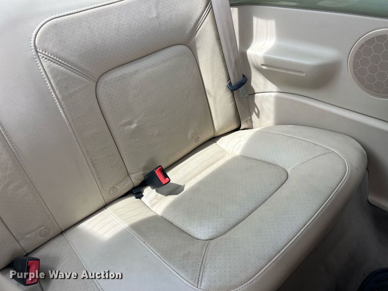 image for item MG9376 2006 Volkswagen New Beetle