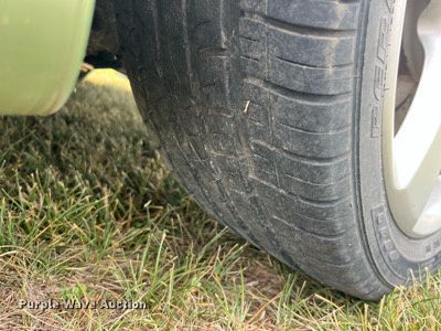 image for item MG9376 2006 Volkswagen New Beetle