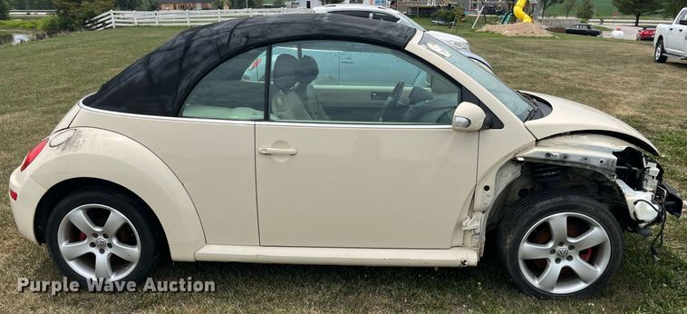 image for item MG9377 2006 Volkswagen New Beetle