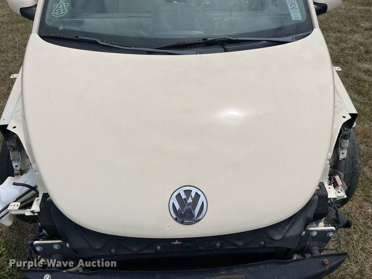 image for item MG9377 2006 Volkswagen New Beetle