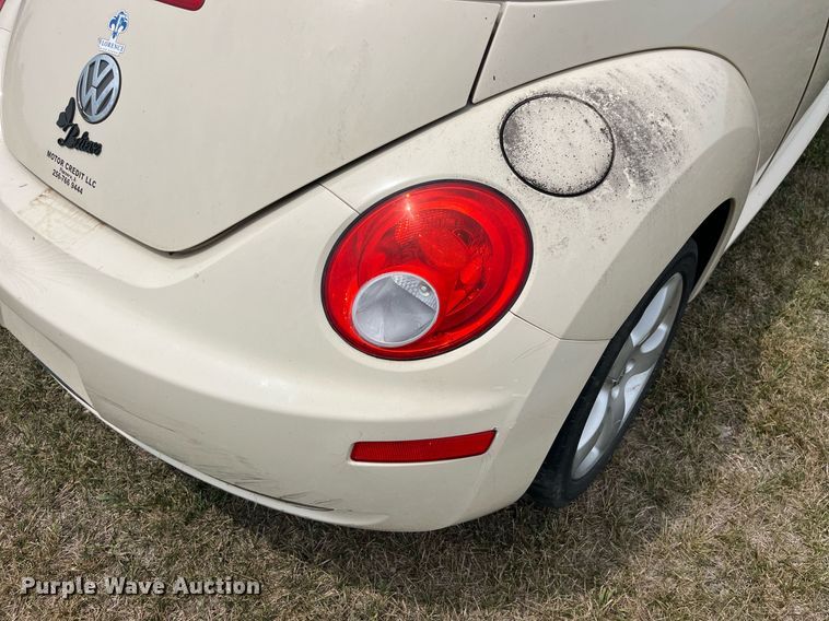 image for item MG9377 2006 Volkswagen New Beetle