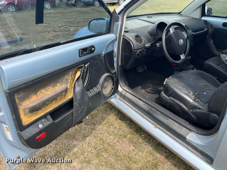 image for item MG9378 2009 Volkswagen New Beetle