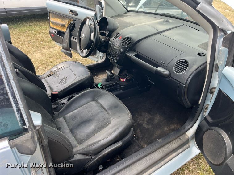 image for item MG9378 2009 Volkswagen New Beetle