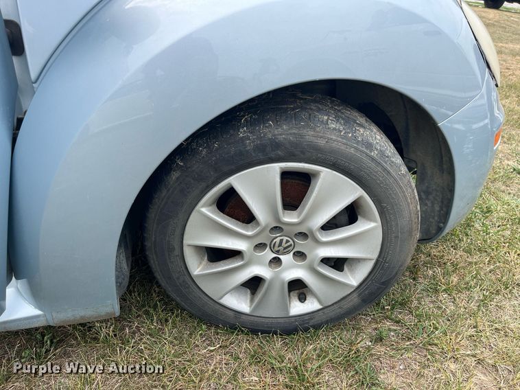 image for item MG9378 2009 Volkswagen New Beetle