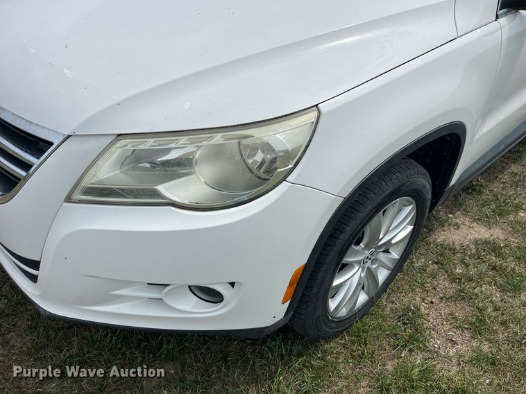 image for item MG9379 2009 Volkswagen Tiguan  SUV