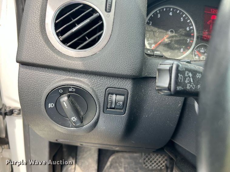 image for item MG9379 2009 Volkswagen Tiguan  SUV