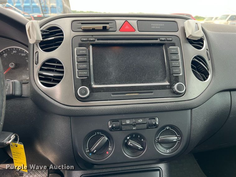 image for item MG9379 2009 Volkswagen Tiguan  SUV