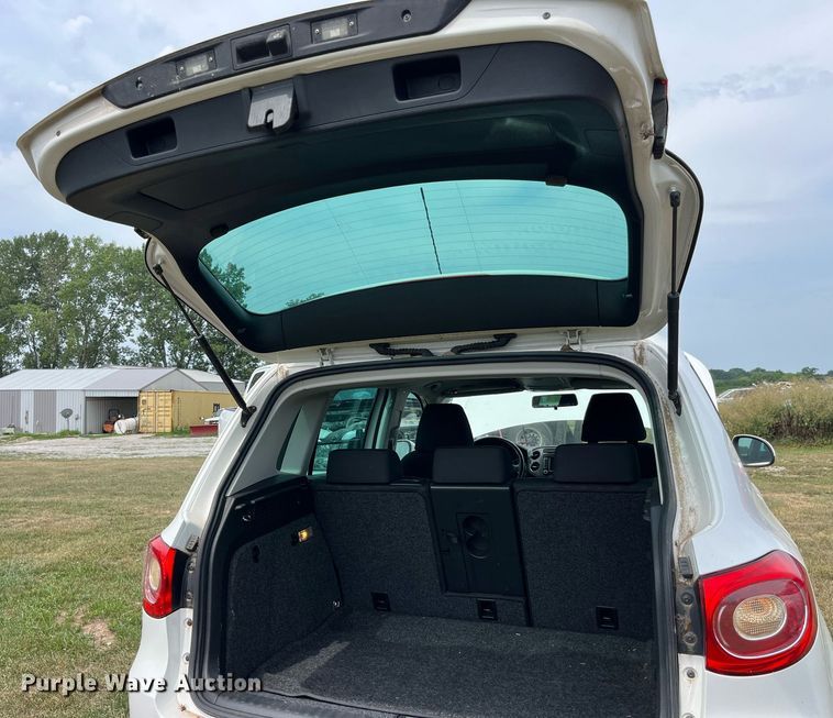 image for item MG9379 2009 Volkswagen Tiguan  SUV