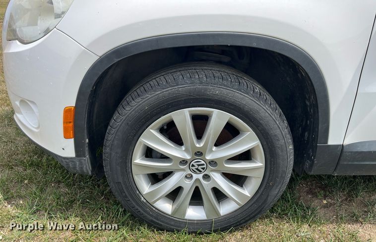 image for item MG9379 2009 Volkswagen Tiguan  SUV