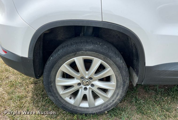 image for item MG9379 2009 Volkswagen Tiguan  SUV