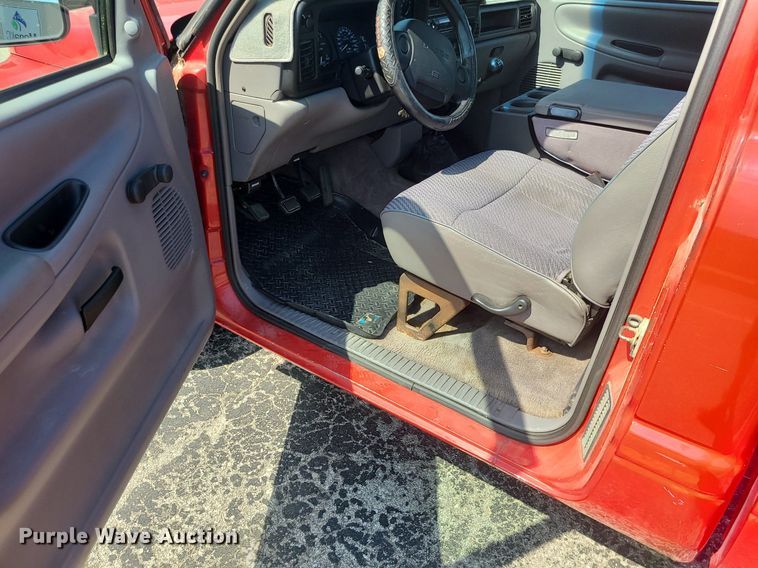 image for item MG9606 1996 Dodge Ram 1500  pickup truck