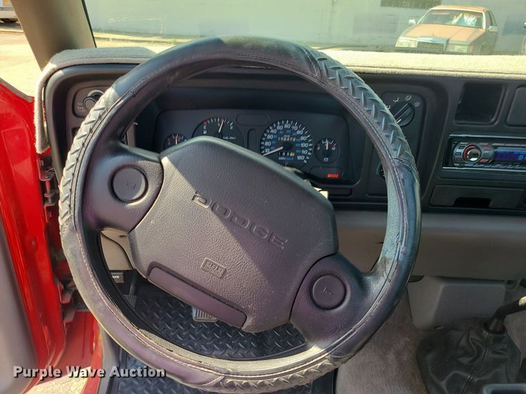 image for item MG9606 1996 Dodge Ram 1500  pickup truck