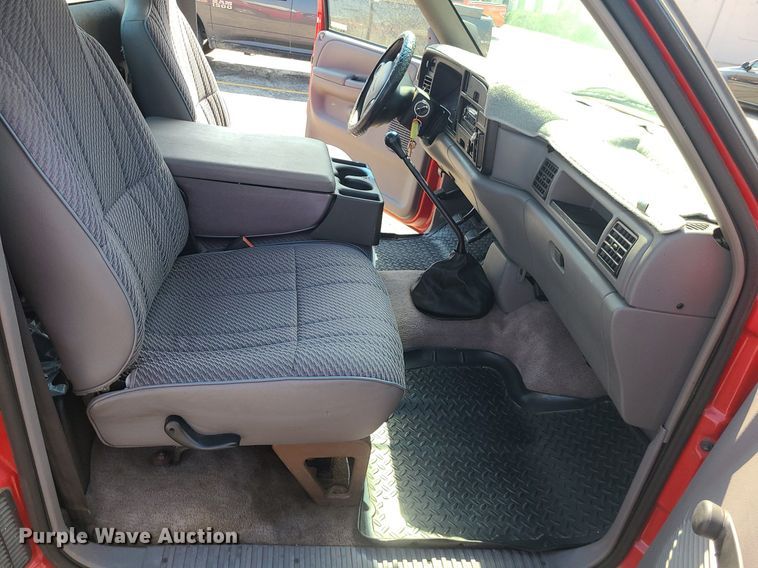 image for item MG9606 1996 Dodge Ram 1500  pickup truck