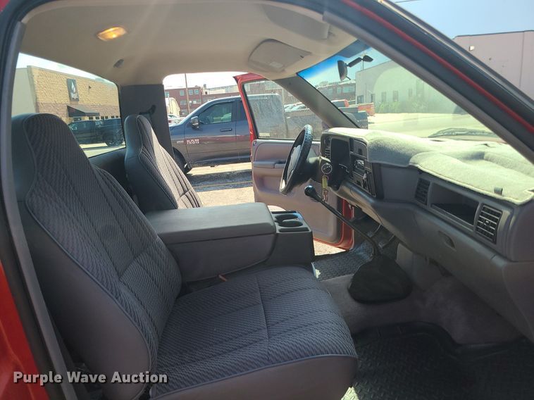 image for item MG9606 1996 Dodge Ram 1500  pickup truck