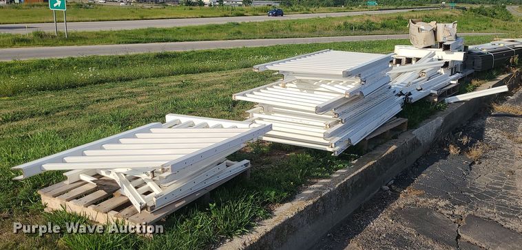 image for item MG9628 Deck materials