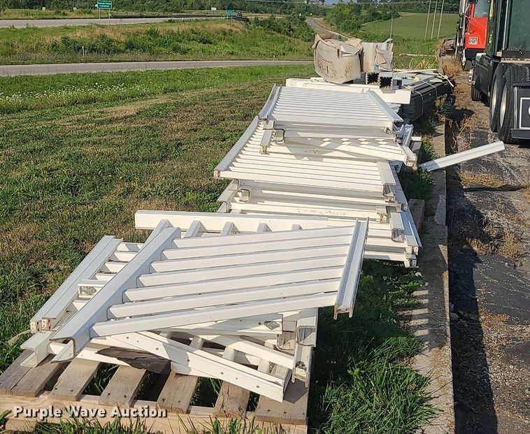 image for item MG9628 Deck materials