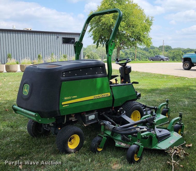 image for item MG9667 John  Deere 1600 Turbo  lawn mower