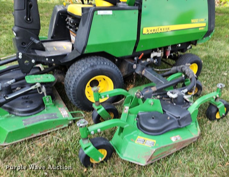 image for item MG9667 John  Deere 1600 Turbo  lawn mower