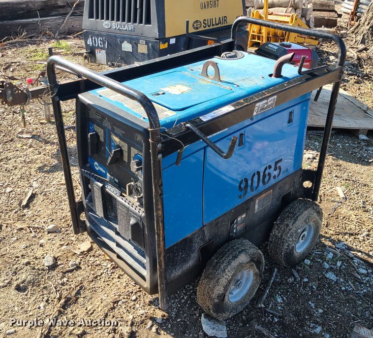 image for item MG9703 Miller Bobcat 250  welder/generator