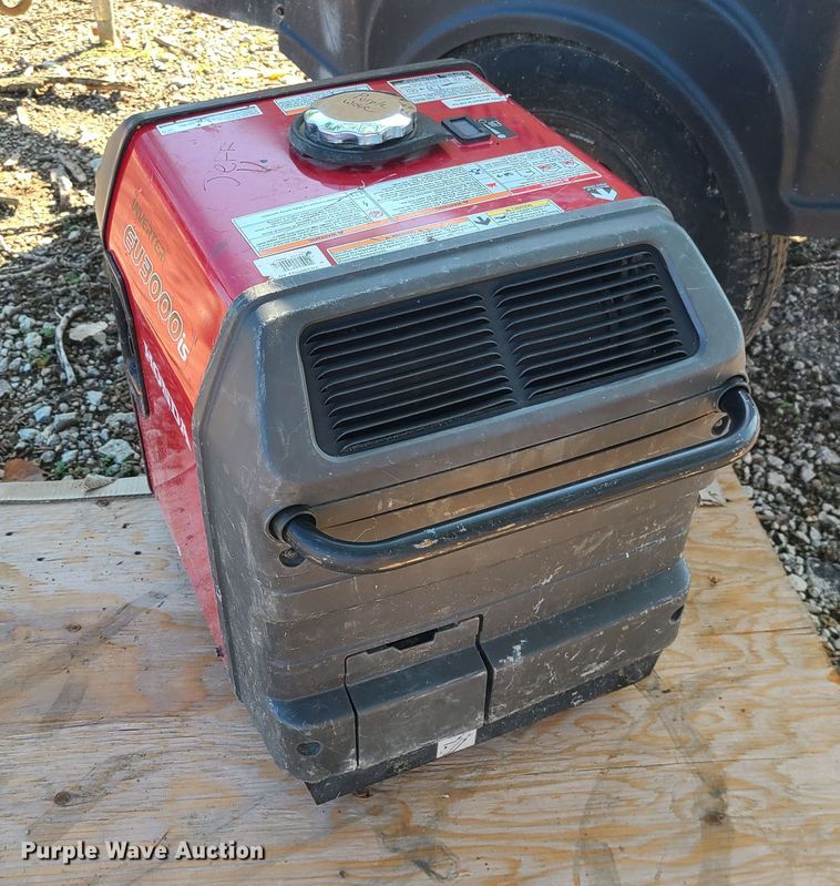 image for item MG9705 Honda EU3000is  inverter