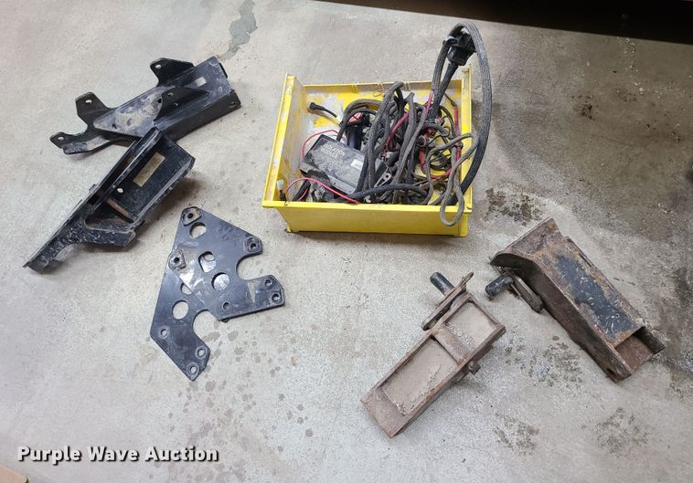 image for item MG9709 Western  108"W snow plow