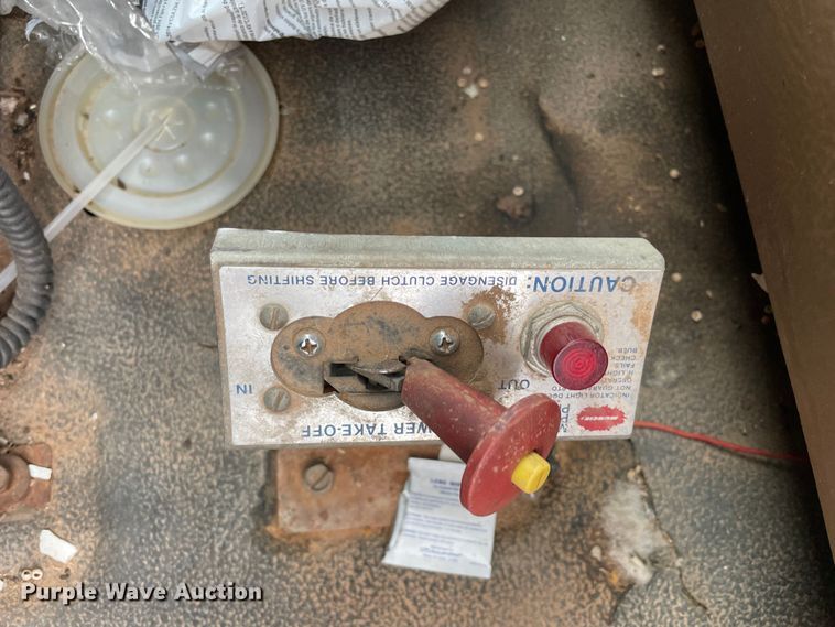 image for item MI9593 1989 Ford F600  bucket truck