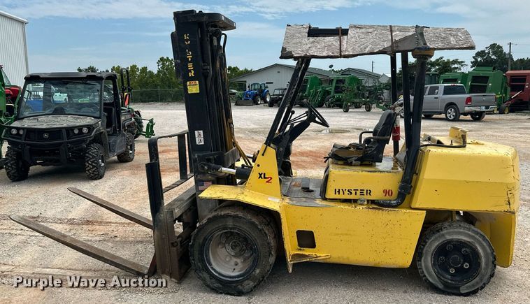 image for item ML9070 Hyster XL2  forklift