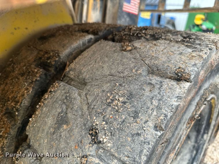 image for item ML9070 Hyster XL2  forklift