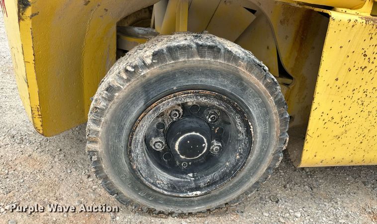 image for item ML9070 Hyster XL2  forklift