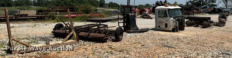 image for item ML9116 Truck parts, disk, and dozer blade