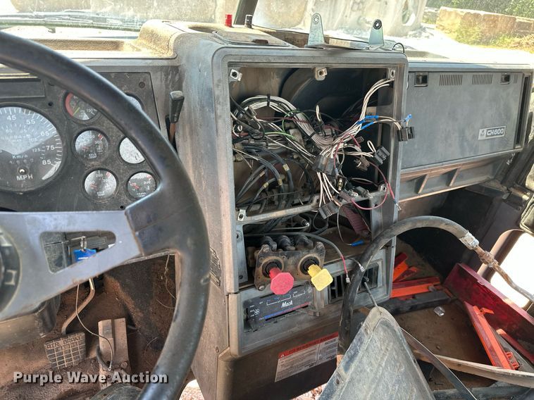 image for item ML9116 Truck parts, disk, and dozer blade