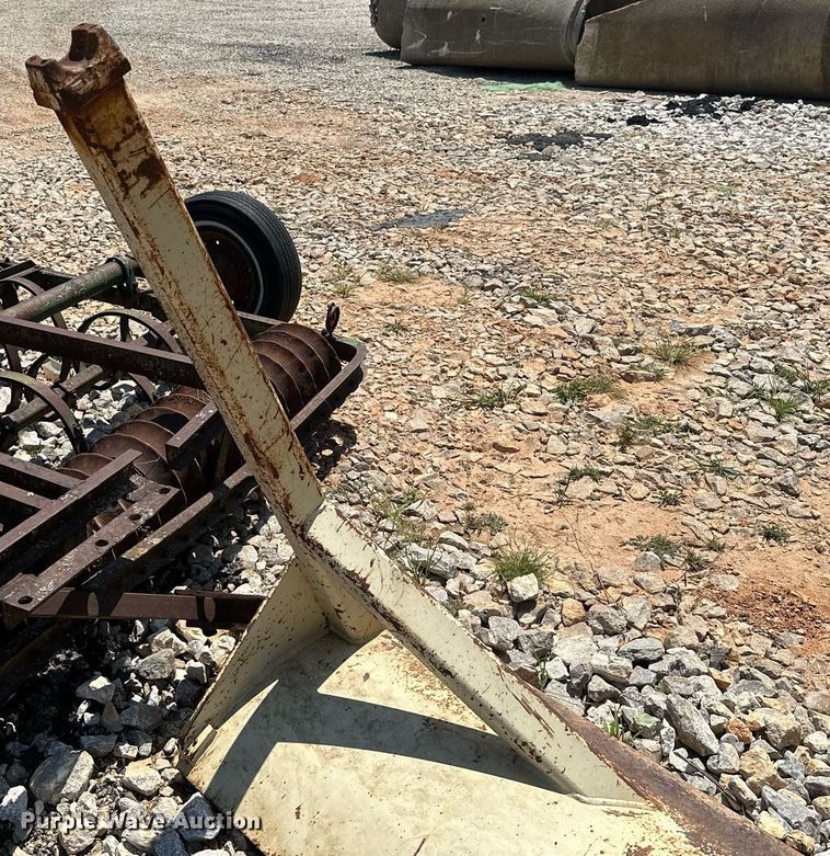 image for item ML9116 Truck parts, disk, and dozer blade