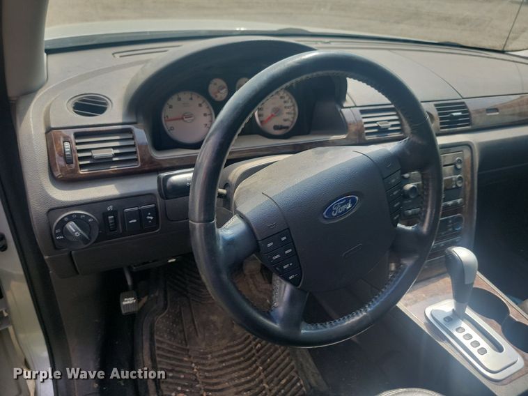 image for item ML9526 2005 Ford Five Hundred