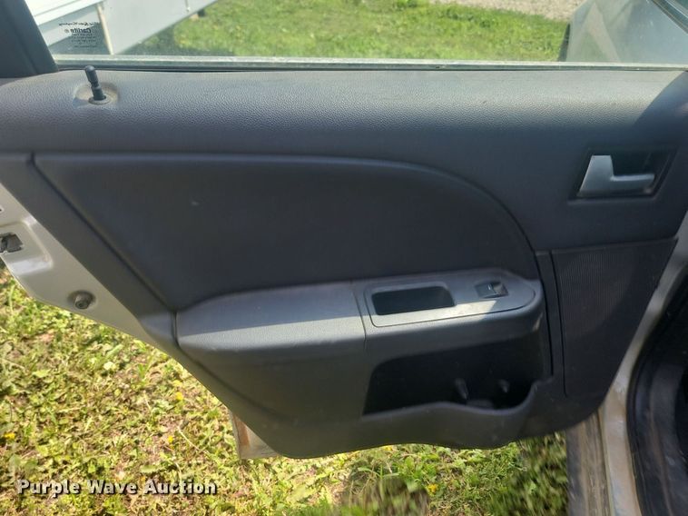 image for item ML9526 2005 Ford Five Hundred