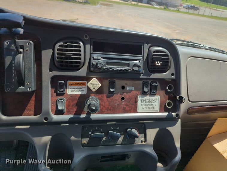 image for item MN9989 2012 Freightliner Business Class M2  box truck