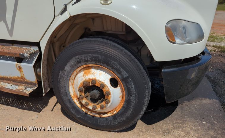 image for item MN9989 2012 Freightliner Business Class M2  box truck