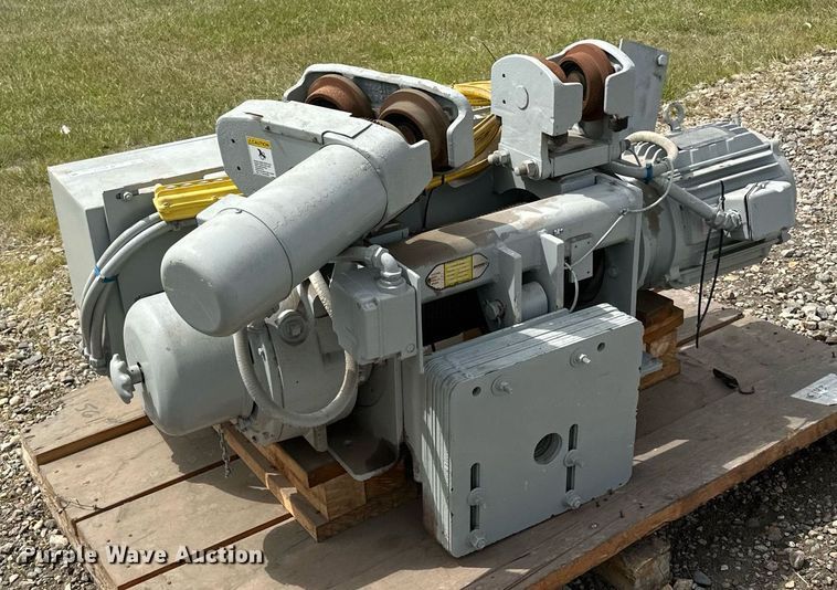 image for item MQ9303 Morris Material Handling Hevi-Lift  hoist