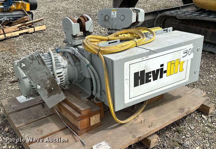 image for item MQ9303 Morris Material Handling Hevi-Lift  hoist