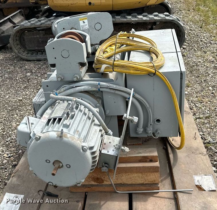 image for item MQ9303 Morris Material Handling Hevi-Lift  hoist