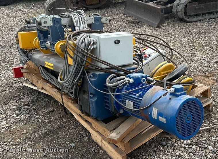 image for item MQ9304 2013 Siguren  hoist