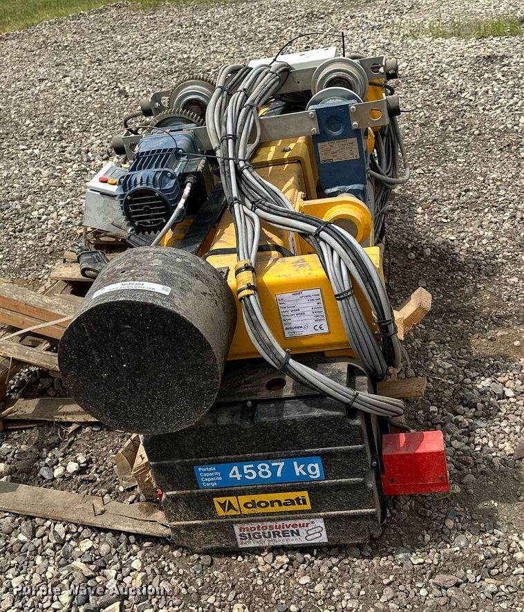 image for item MQ9304 2013 Siguren  hoist