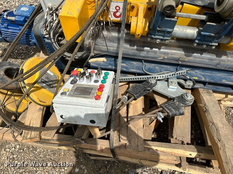 image for item MQ9304 2013 Siguren  hoist