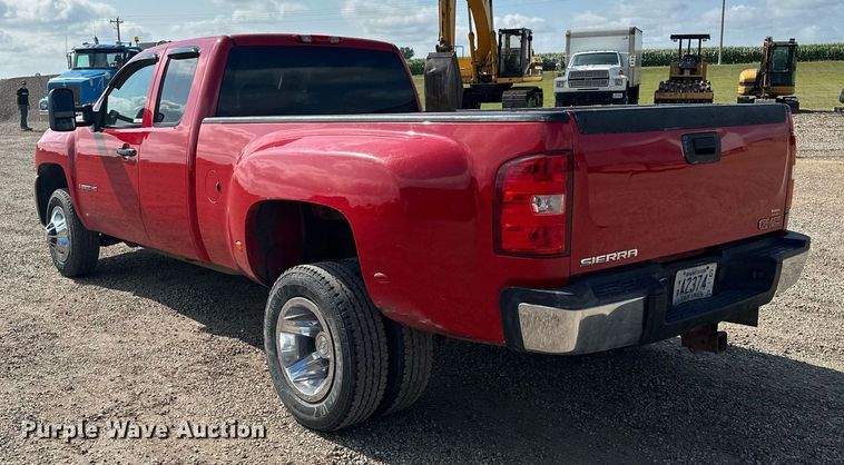 image for item MQ9306 2008 Chevrolet Silverado 3500HD  pickup truck