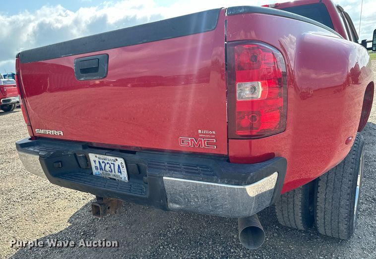 image for item MQ9306 2008 Chevrolet Silverado 3500HD  pickup truck