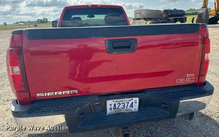 image for item MQ9306 2008 Chevrolet Silverado 3500HD  pickup truck