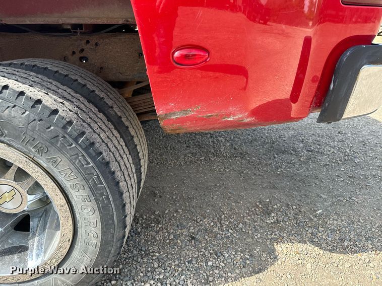 image for item MQ9306 2008 Chevrolet Silverado 3500HD  pickup truck